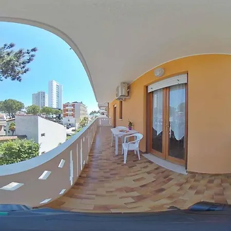 アパート Apartment In Lignano Sabbiadoro 42770 リニャーノ・サッビアドーロ